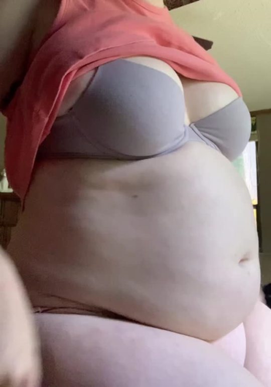 lmbbabe:Just a small update! I’m still around, and round 😊This is after a spicy chicken sandwich, large red beans and rice, and a large coke from Popeyes, ice cream, and 3 beers. Over 2000 calories in one meal. I’m weighing about 165 now 🐷 