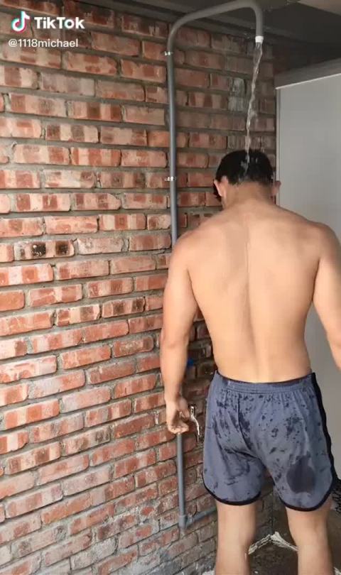 hotdogsfordinner:Sexy shower time for Vietnamese hunk Michael Haivo 🛁