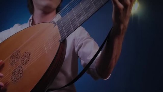 Prelude in G played by Brandon Acker on a Theorbo