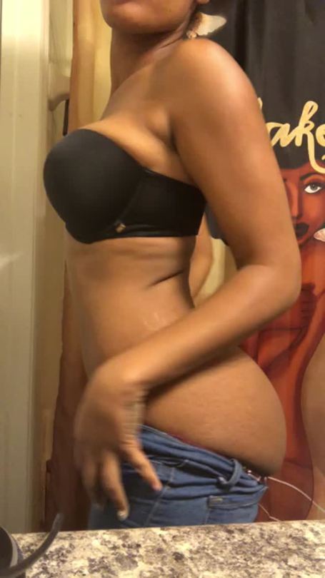 poboy3000:couplelookingforher2:beeazy82:pleasantdiplomatrascalzine:cuties2k20:i betythats