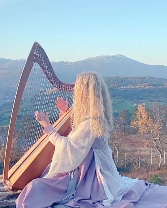 Harp for Healing by eirlys_nordictales