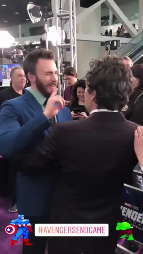 Mark Ruffalo separates his wife from Chris Evans For everyone who wanted to see the video :)