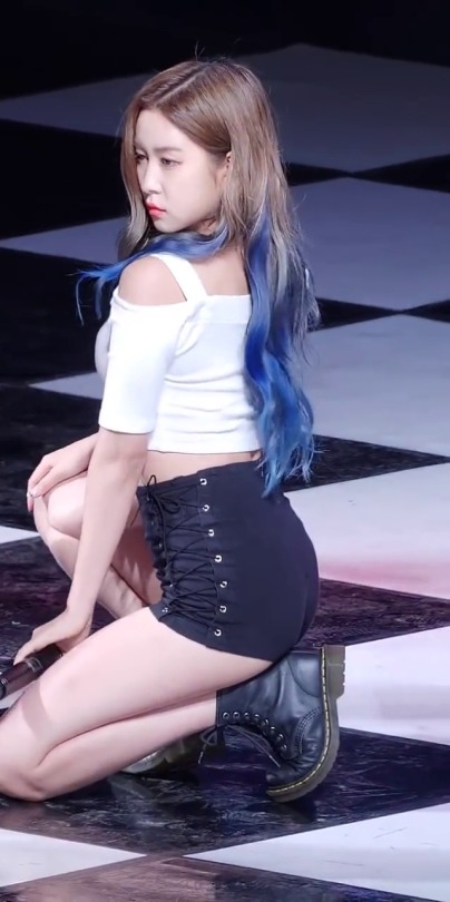 idolsgeneration:  koreaactor:  우주소녀 다영 wjsn dayoung     This was the