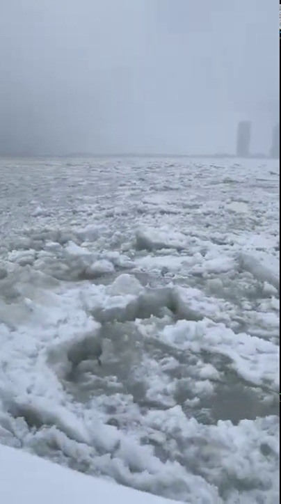 Porn debelice:      🔥 Lake Michigan Frozen photos