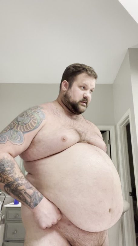 thatonebigchub:Belly bouncing!