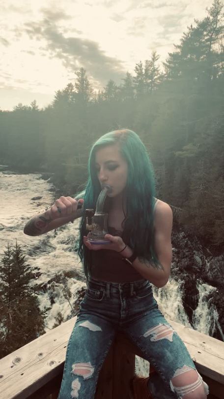 eminemmademedoit:There’s nothing better than that sound 