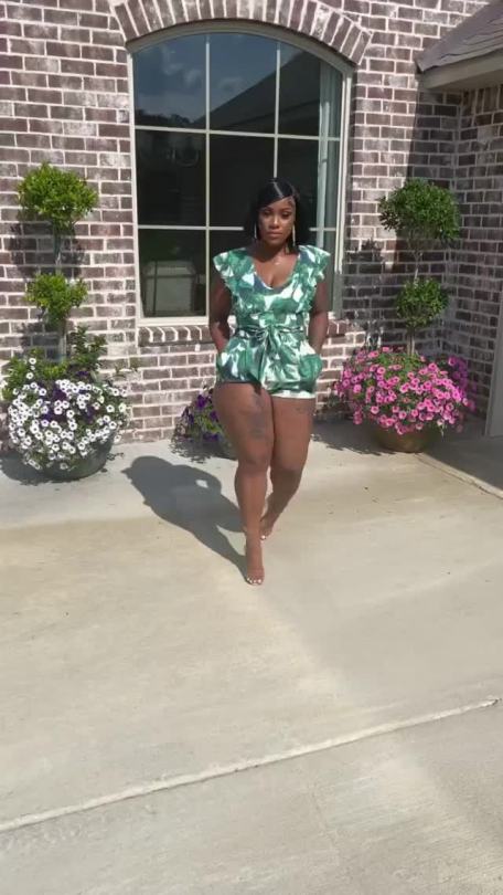 princejazziedad:DeliciouslySexy Curvy Lucious BootiDeliciousMs Brittanyandco&hellip;&hellip;..🧡🤍❤️ 