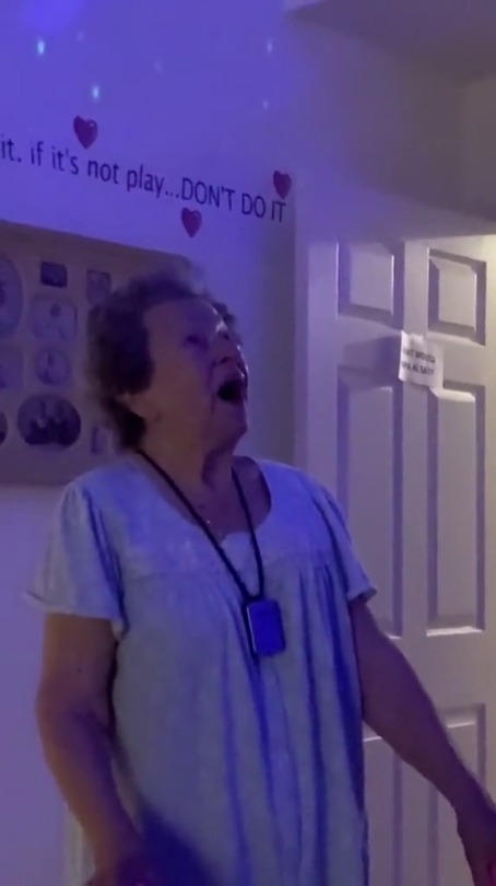 baguettegazette:bassbabe:haileyhurts:yanderrre:haileyhurts:jung-hooked:ittybittytittydiaries:tiktoksnow:The amount of serotonin it gave me to watch this grandma react to her new galaxy light 🥺It’s dark in here- *gasps in excitement* OHH SARAH!OHH