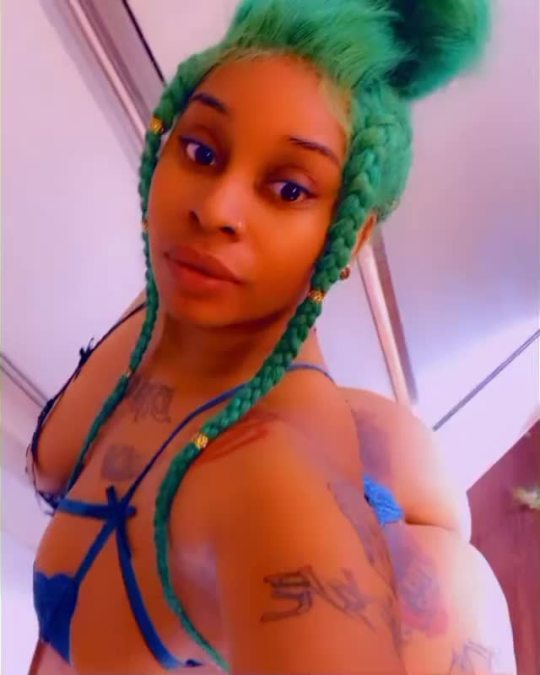 314-stl-soldier:leelee760::💙💚💙Damn I would DICK her DOWN Thick SEXY MF. 👅🍆😛🤤 Monroe 