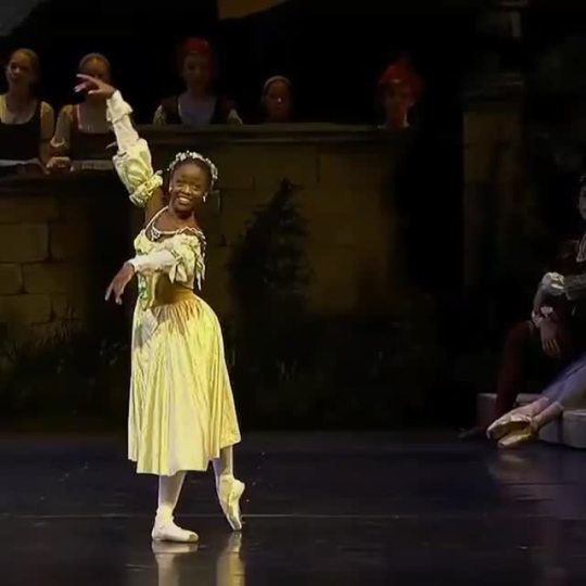 celesital:Michaela DePrince in Swan Lake @fairyneko pls stop everything and watch this. Idk if you like ballet, but I think it matches your aesthetic, also it is STUNNING. 
