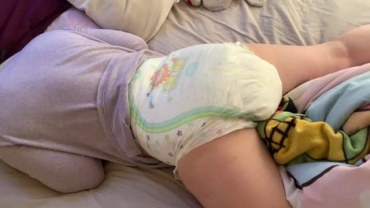 daddy-for-my-gf:These little kings pull on my Daddies heart strings more than any other diaper ever has, I can not explain how much I have enjoyed putting her in these! ❤️ 