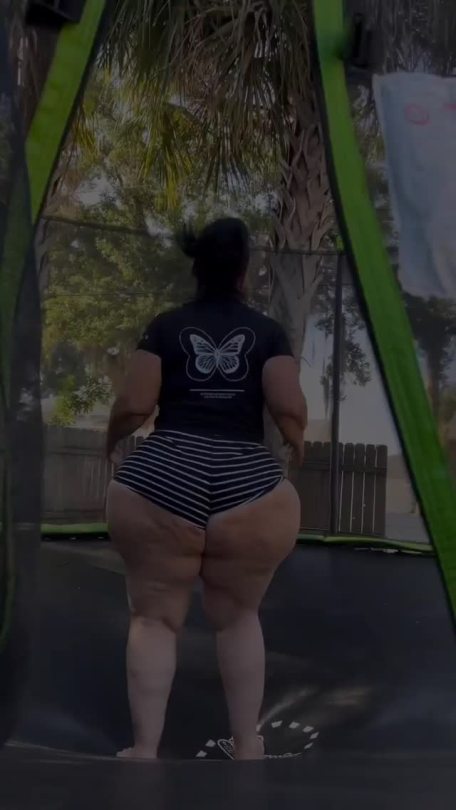 booty-cheeks-r-us: