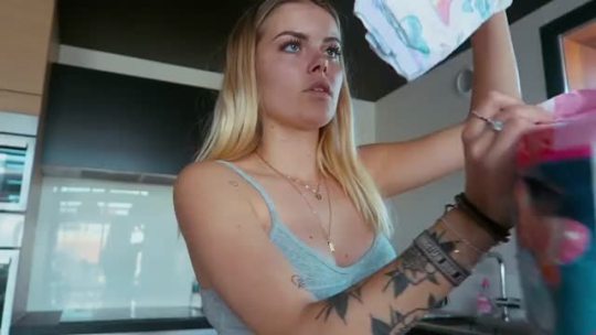 Porn diaperedxtreme:French YouTuber Romy spent photos