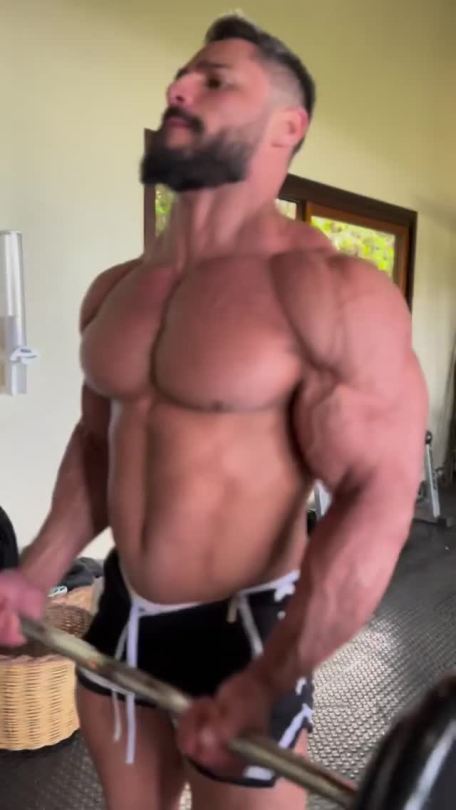 straightmenobsession:Brazilian bodybuilder Rodrigo Cavalcanti, insanely popular with his loyal and ever-growing fan base. There’s a reason for that.  alpha monster