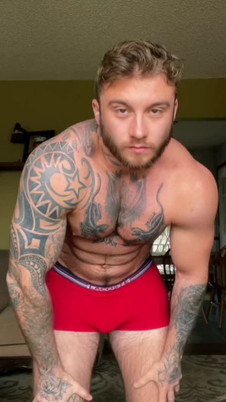 dude-storm:Garett Nolan 