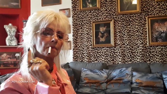 ladydorina:My latest video update for the smoking enthusiasts