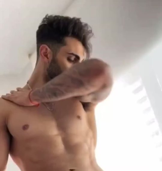 bromoalphas:When you are obsessed with your own Alpha Masculinity and Ripped Chiseled Manly Muscular Body that gets girls wet and faggots crazy! You are so damn obsessed with your perfect Male body, musky manly armpit smell, arm, chest and abs muscles