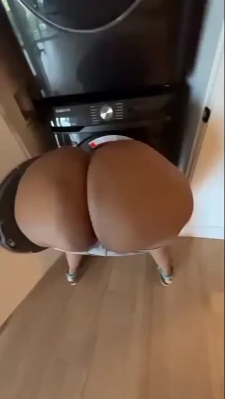 booty-cheeks-r-us: