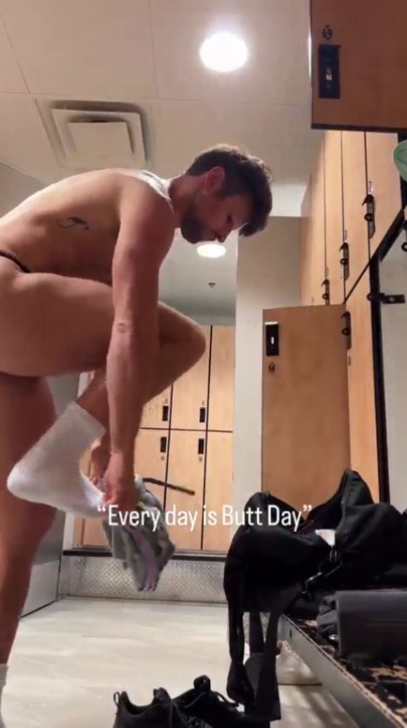manthongsnstrings:  Drew Dixon on insta