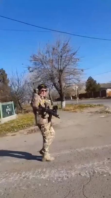 Ukrainian Army Entering Kherson Tumbex