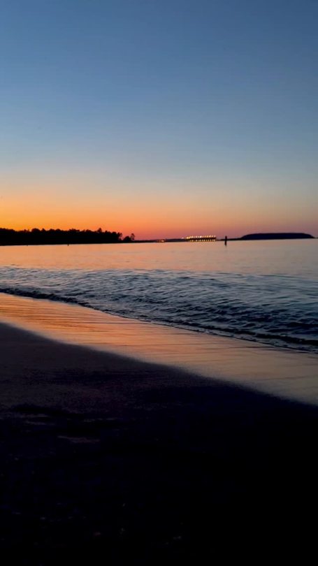 debelice:Marquette,  Michigan 