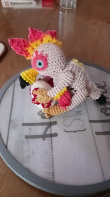 red-and-black-cheshire-cat:Made a Kulu Ya Ku plush, just in time for the holidays!