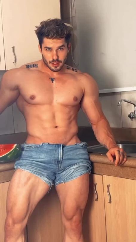 dude-daily:Would You Eat The Forbidden Fruit ? 😈