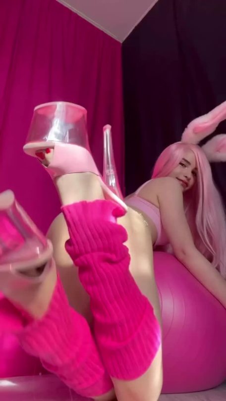 mzcamilamontoya:💕🐰bouncy bunny💕🎀🐾