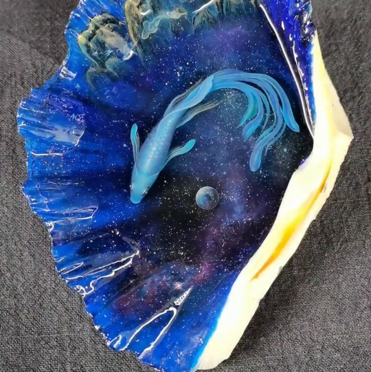 art-woonz:Resin Art