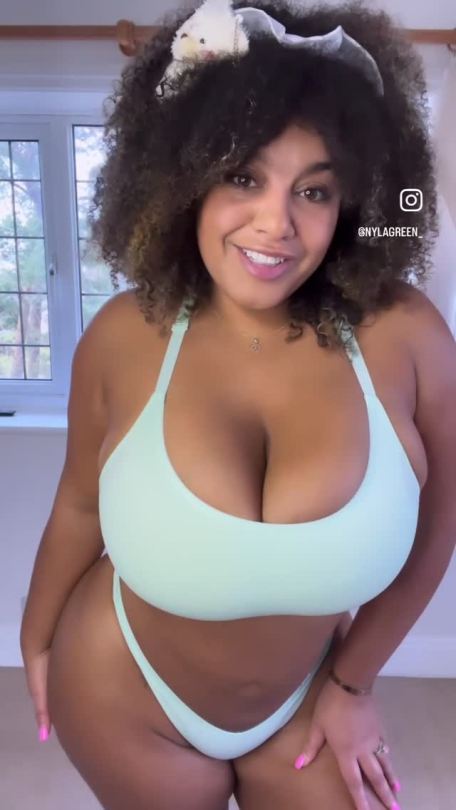 Porn Pics nyla-green:You like the transformation? 🍼🍼🍼