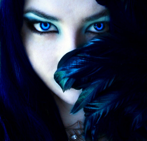 spurples: purplegem:  plkearns:tastyrainbow:askmeaboutmyvowofsilence:d-d-d:     My Blue Lady by ~elf