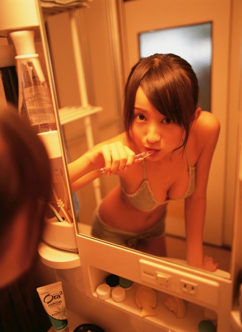 hogefoobar: a-girl: 小松彩夏  (via a-girlss)