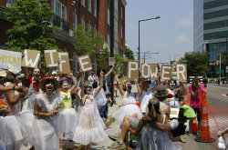 bubbleant:  sanamivera:  heartlesshippie:  noraleah:  In Knoxville, Tennessee, a white supremacist group, VNN Vanguard Nazi/KKK, attempted to hold a hate rally. Then the clowns showed up…  “White Power!” the Nazi’s shouted, “White Flour?”